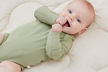 baby bodysuit onesie